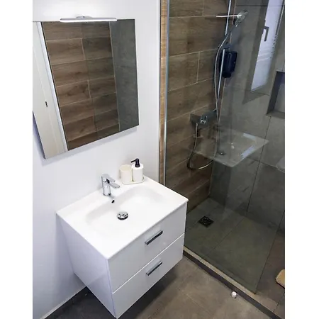 בית הארחה Maar House לאחארס