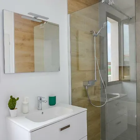 בית הארחה Maar House 3*