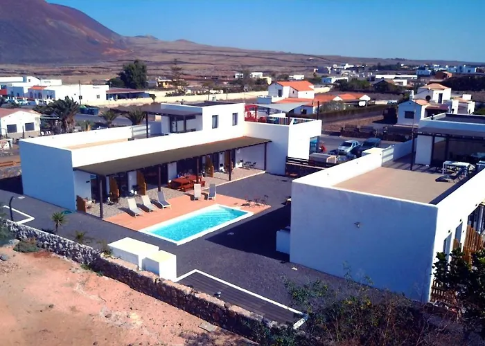 Maar House 3*